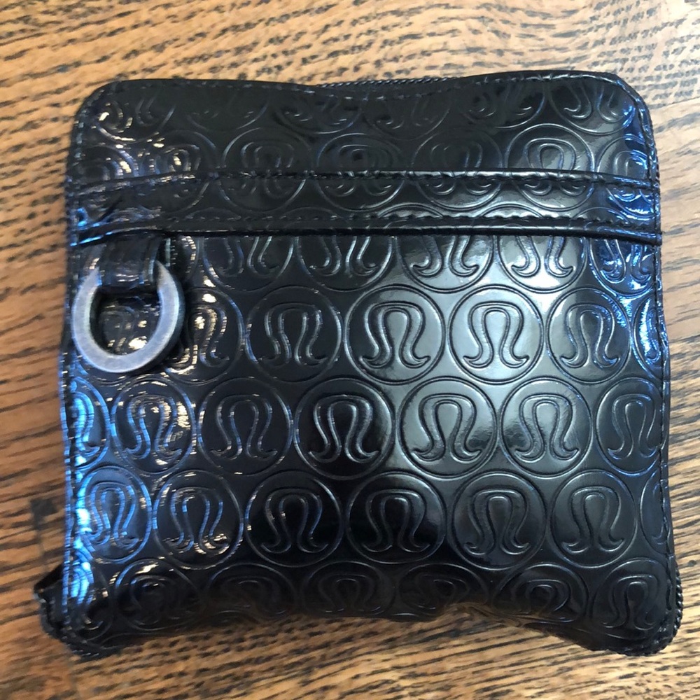 Lululemon vintage fold up tote.